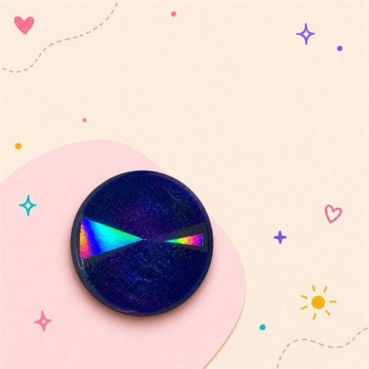 Holographic Round Charm